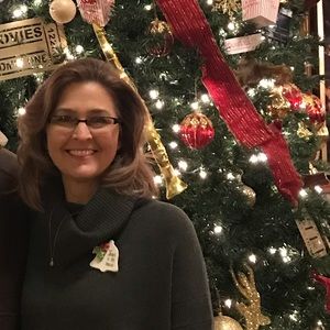 Meet your Posher, Pam